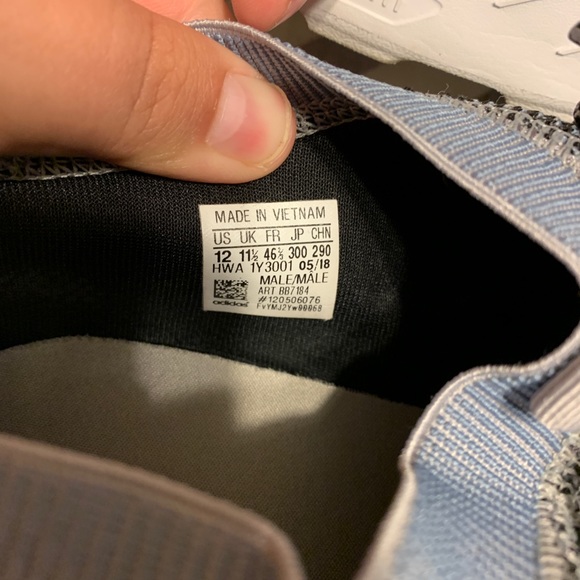 Adidas Tennis Shoes - Picture 3 of 3